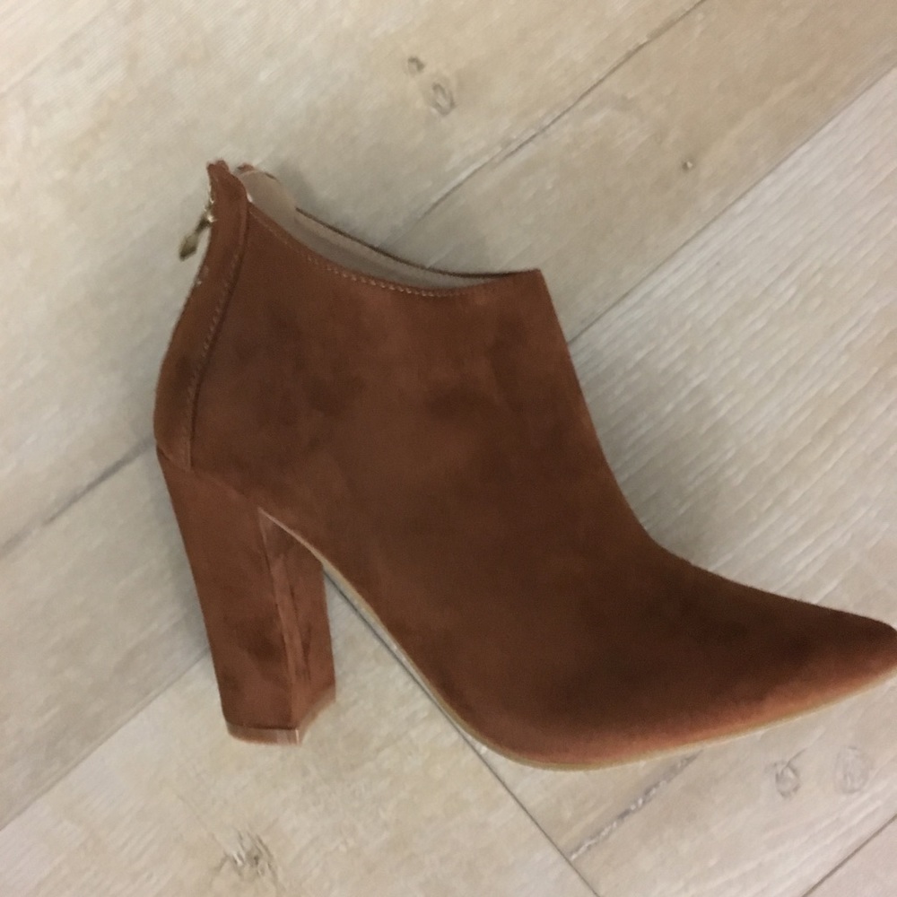 Shey suede boots